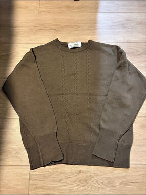 Clark & Gregory Green Crewneck Sweater 100% Marino Wool